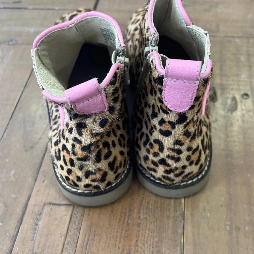 Mini Boden calf hair leather leopard side zip ankle boots eu 35 US 3